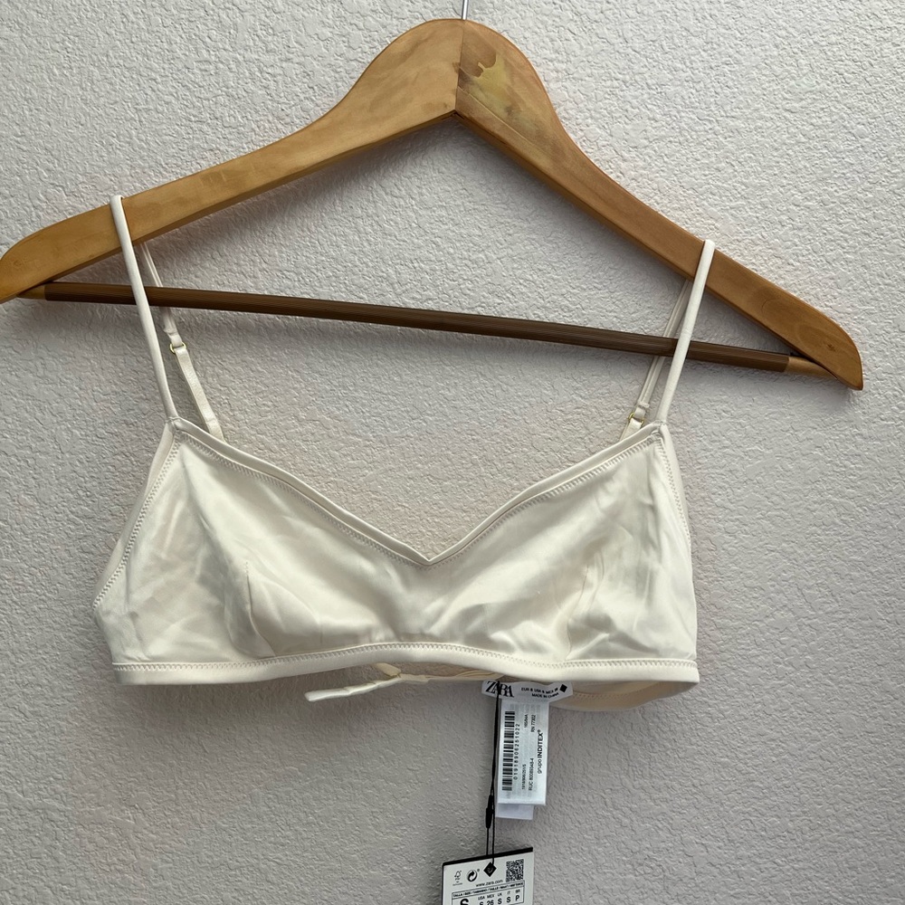 NWT Zara Cream Satin Bralette Lingerie Bra Size Small